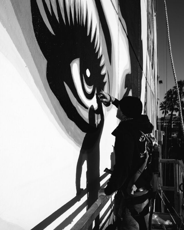 Here are some progress shots of the new Santa Monica mural that my team and I worked on for @piersidesantamonica last week. Stay tuned for the final shot!
–S
📷: @jonathanfurlong