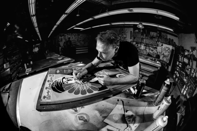 Today, Saturday, April 11, is the last day to view my show MODULAR FREQUENCY at @subliminalprojects.

The artworks featured in this exhibition are my most recent explorations of distillation and synthesis, combining imagery, symbols, and text woven into geometric compositions. I’m confronted with an overwhelming number of images and messages daily, forcing me to make sense of things and organize my ideas. I embrace this chaotic process of distillation as inspiration to help me navigate the world and create art with intention in response.
Modular Frequency showcases an array of subjects, including many of my political and artistic heroes as well as archetypes of peace, justice, and environmental responsibility. Beyond the eighteen brand-new Modular Frequency mixed-media works, the exhibition also includes paintings on canvas, unique works on paper, retired stencils, prints on wood, mono-engravings, and HPMs (Hand-Painted Multiples).

I hope you are able to see the show before it closes! -Shepard

Subliminal Projects
1331 Sunset Blvd.
Los Angeles, CA 90026
Gallery Hours: 12-6 pm

Photos by: @jonathanfurlong