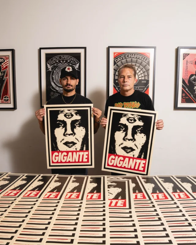Excited to share this collaboration with @isaacpelayo which will be available at his solo show GEMINI at @madrabbit.studios in LA. Check it out if you can!
-Shepard

“GIGANTE”
18” x 24”
Edition of 300
$100 each

Portion of proceeds will be donated to @pelayofoundation
Photos by @santo.villalobos

Solo show at @madrabbit.studios
Saturday June 6th, 7-10pm